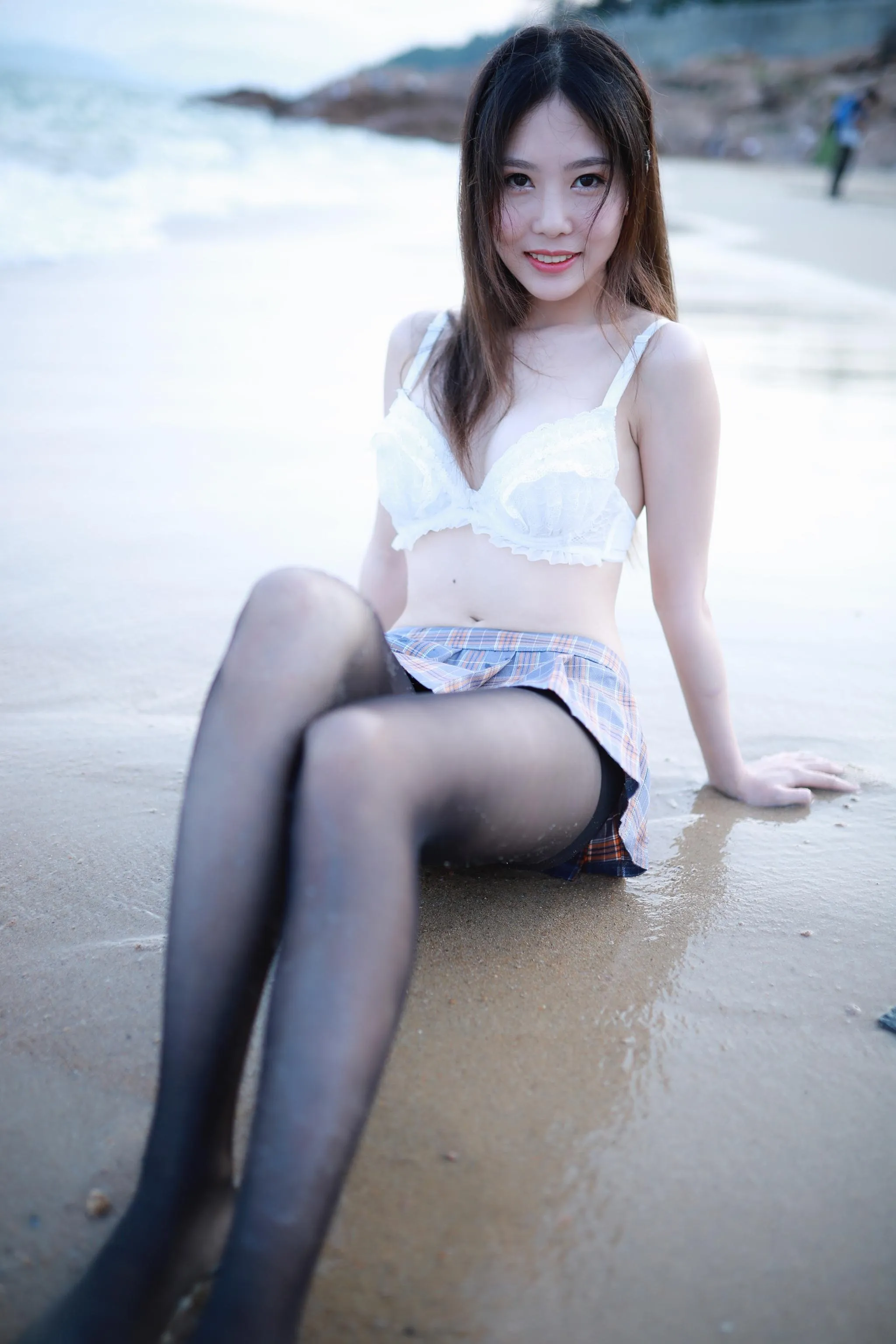 抖娘-利世 – NO.40 海边黑丝 [20P]插图8